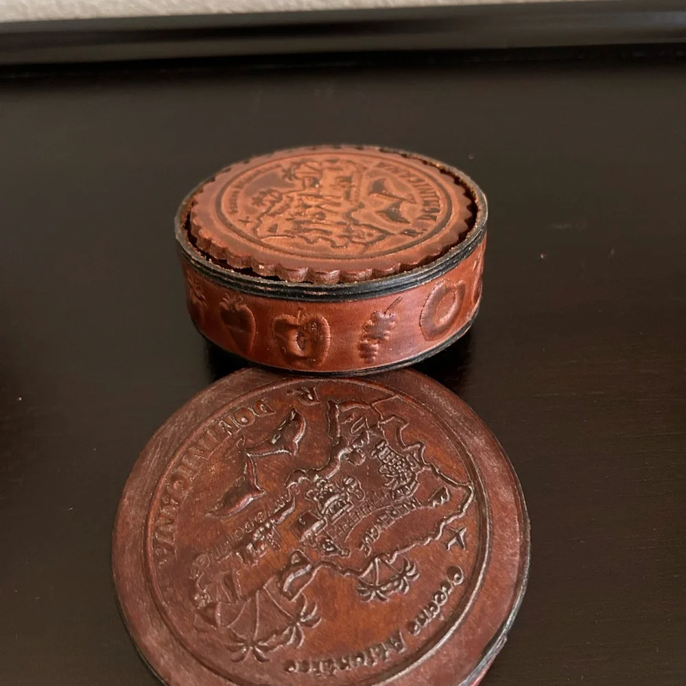6 vintage Dominicana Coasters Leather Dominican Rep Santo Domingo Bar Parrot